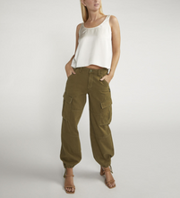 Load image into Gallery viewer, Silver Jeans Co. Surplus Cargo Pants