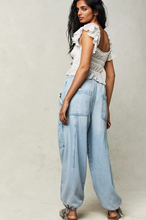 Load image into Gallery viewer, Free People Bright-Eyed Low Slung Jeans