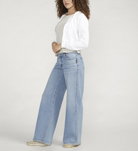 Load image into Gallery viewer, Silver Jeans Co. Low Rise Skater Jeans