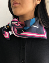 Load image into Gallery viewer, Just Female Flower Neck Tie