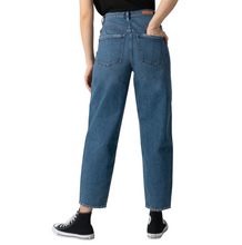 Load image into Gallery viewer, Silver Jeans Co. Balloon Leg Jeans