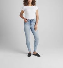 Load image into Gallery viewer, Silver Jeans Co. Infinite Fit High Rise Skinny