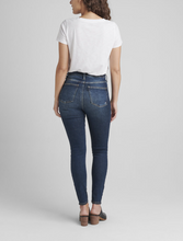 Load image into Gallery viewer, Silver Jeans Co. Infinite Fit High Rise Skinny