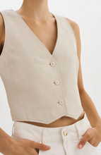 Load image into Gallery viewer, LAMARQUE Kallie Leather Vest
